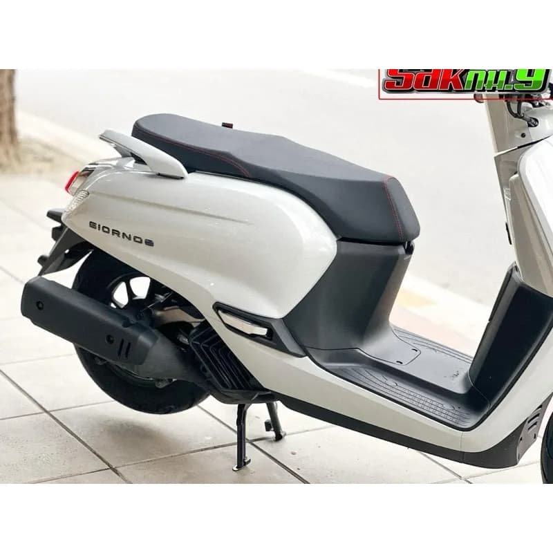 เบาะ Honda Giorno (จีออโน่) ปาด 2 ตอน ทรงกลาง สไตล์เรียบหรู โดย SAK กม.9