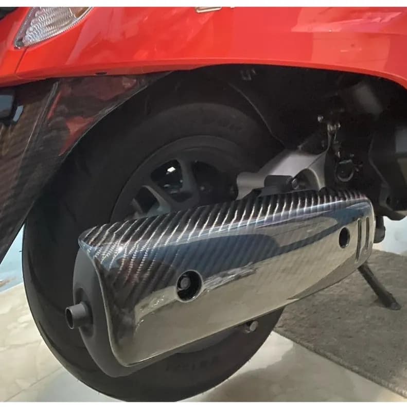 ครอบท่อกันร้อนคาร์บอนแท้ Honda Giorno 125 (เบิกศูนย์)