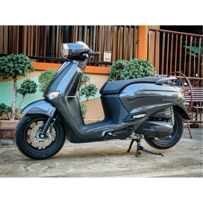 เบาะ Honda Giorno ปาดสองตอน ทรงกลาง