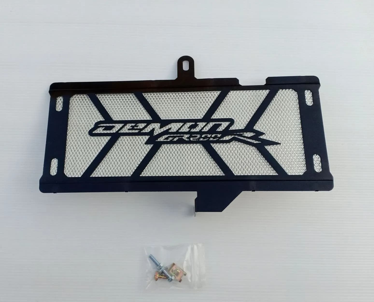 การ์ดหม้อน้ำ GPX DEMON GR200R สีดำ (Radiator Guard)